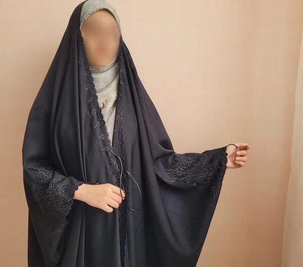 عکس چادر مشکی گلدوزی شده
