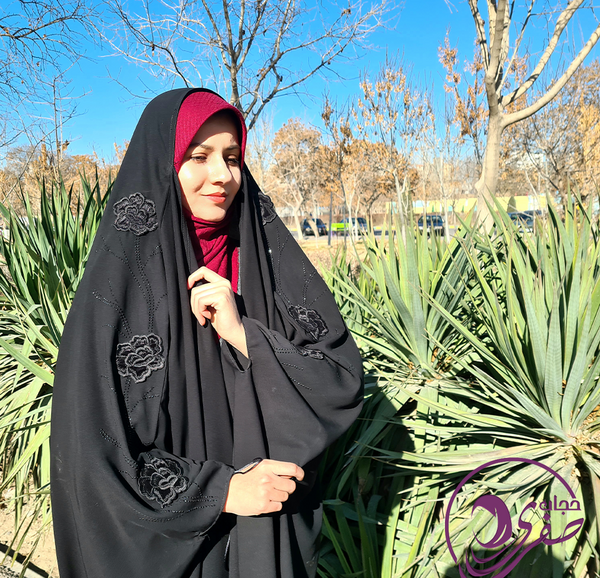 عکس چادر مشکی گلدوزی شده