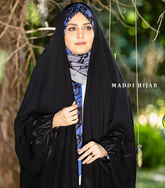 عکس چادر مشکی گلدوزی شده