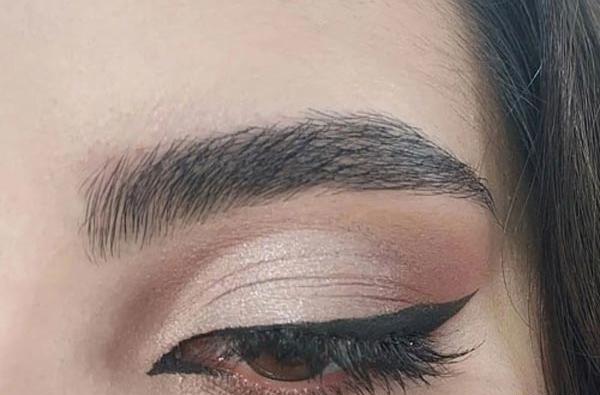 عکس آرایش چشم مشکی دخترانه