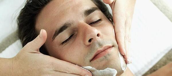 عکس پاکسازی صورت مردانه