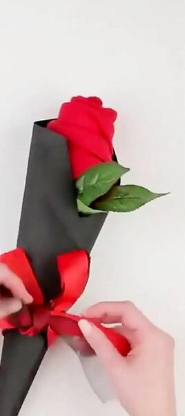 عکس تزیین جوراب مردانه