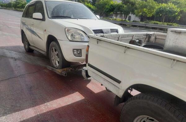 عکس از ماشین یدک کش
