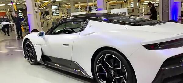 عکس ماشین مازراتی mc20