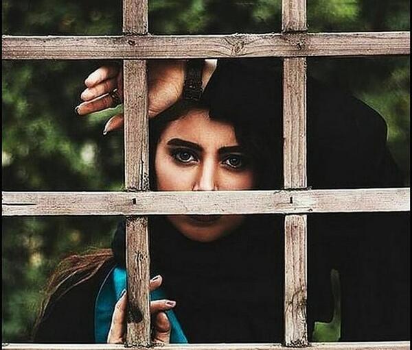 عکس مفهومی بدون متن سنگین