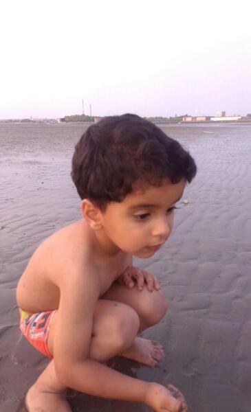 عکس مرد لب ساحل