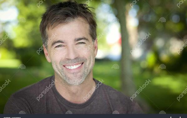 عکس صورت مرد خندان