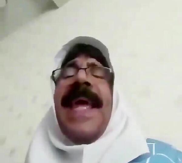 عکس مرد سیبیلو با مقنعه