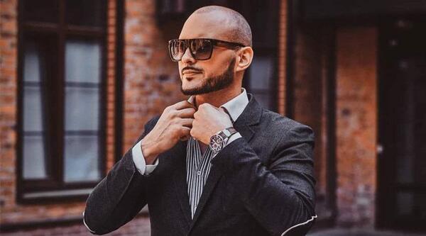 عکس مرد کچل با ریش بلند