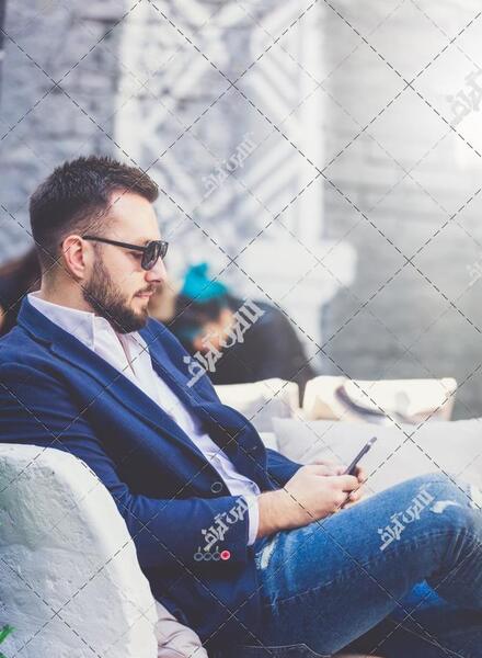 عکس مرد خوشتیپ با کت و شلوار