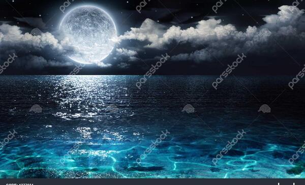 عکس عاشقانه ماه کامل