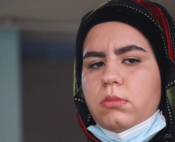 عکس ماه کاووس در فیلم نون خ