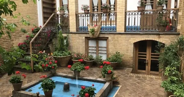 عکس منظره خانه قدیمی