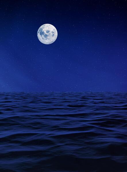 عکس منظره دریا در شب