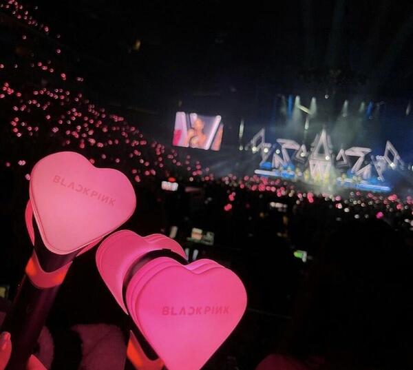 عکس لایت استیک جدید بلک پینک