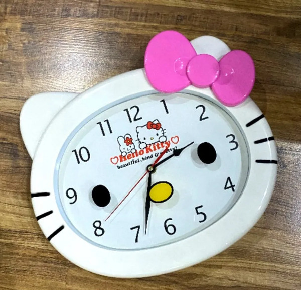 عکس کارتونی ساعت دیواری