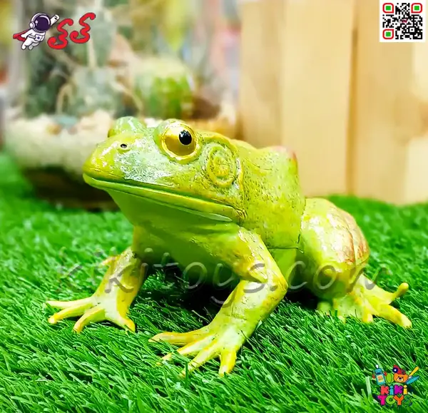 عکس شخصیت کارتونی قورباغه