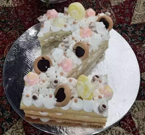 عکس کیک با حروف انگلیسی