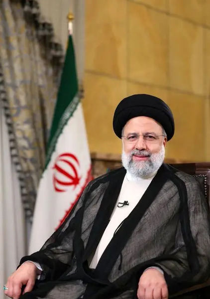 عکس لبخند شهید رئیسی