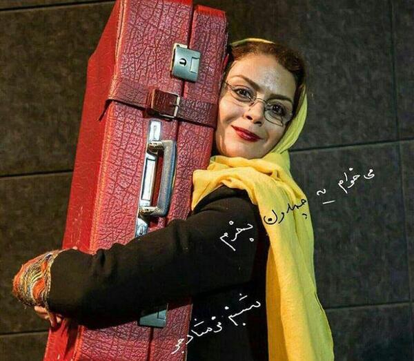 ژست عکس لبخند