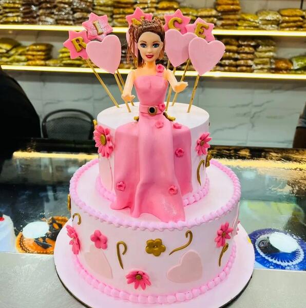 عکس کیک باربی بزرگ