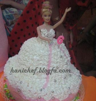 عکس کیک باربی دو طبقه