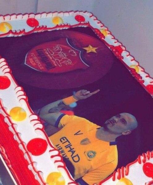 عکس کیک پرسپولیس بزرگ