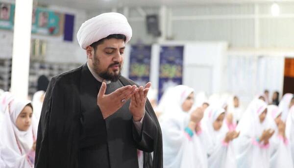 عکس از لبخند حضرت آقا