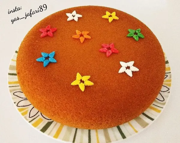عکس کیک خانگی با خامه