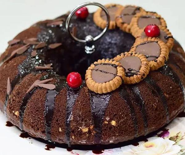 عکس کیک خانگی ساده با خامه