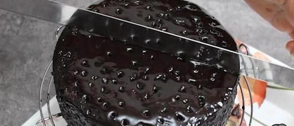 عکس کیک خیس کاکائویی