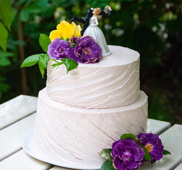عکس کیک دوطبقه ای