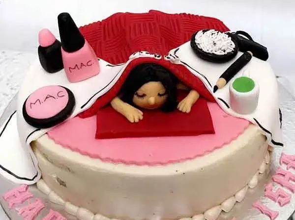 عکس کیک روز دختر شیک