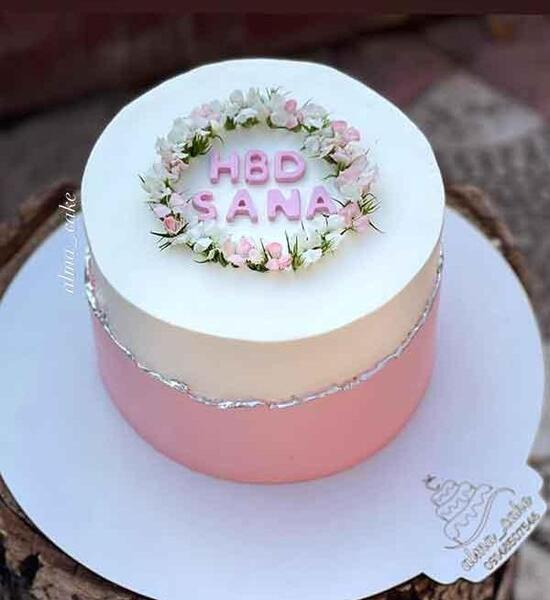 عکس کیک زیبا و ساده