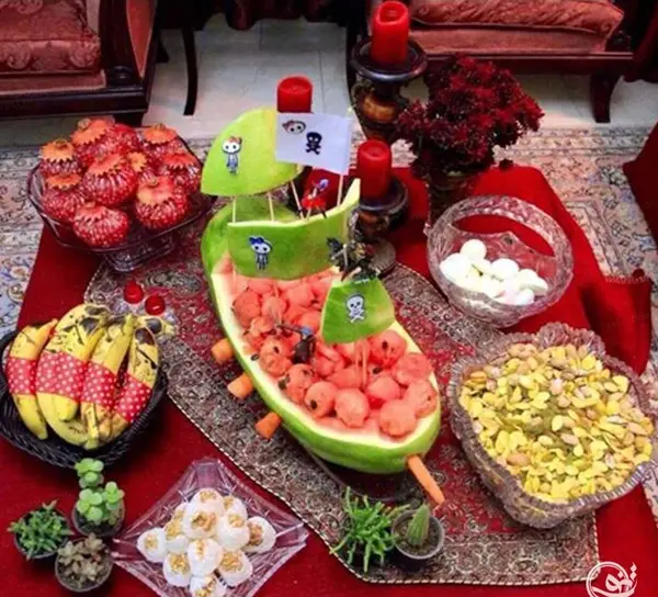 عکس سفره یلدا لاکچری
