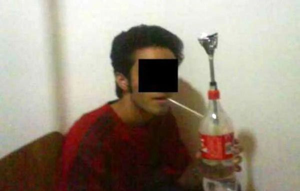 عکس دختر با قلیون لاکچری