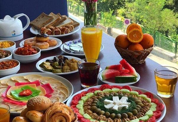 عکس صبحانه لاکچری