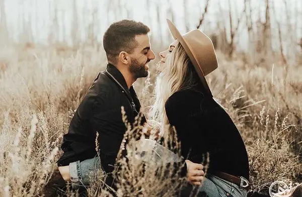 عکس عاشقانه اسپرت لاکچری