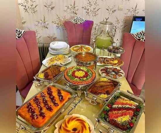 عکس میز شام لاکچری دونفره