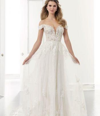 عکس لباس عروس با یقه دلبری