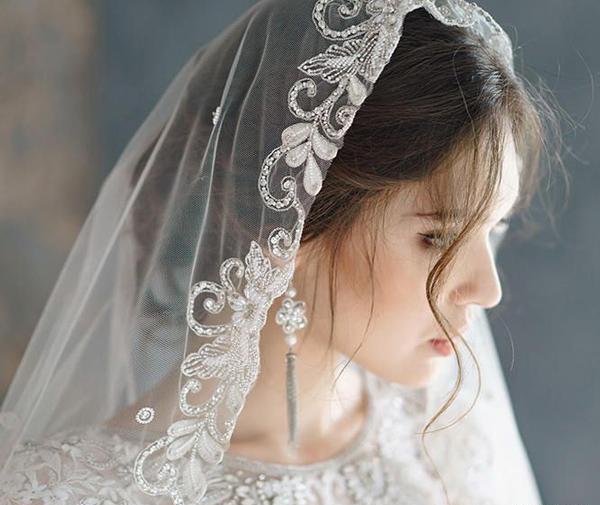 عکس لباس عروس تور بلند
