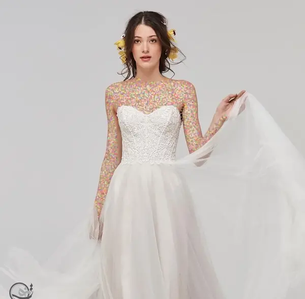 عکس لباس عروس دکلته دنباله دار
