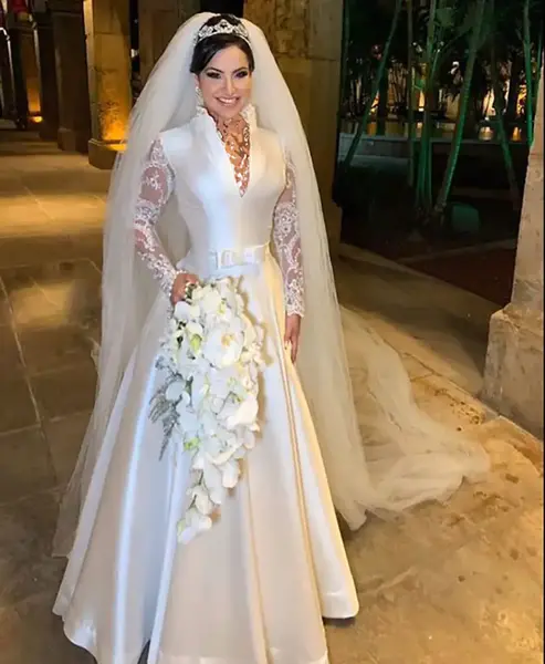 عکس لباس عروس ساتن ساده