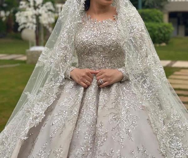 عکس لباس عروس رنگی پفی