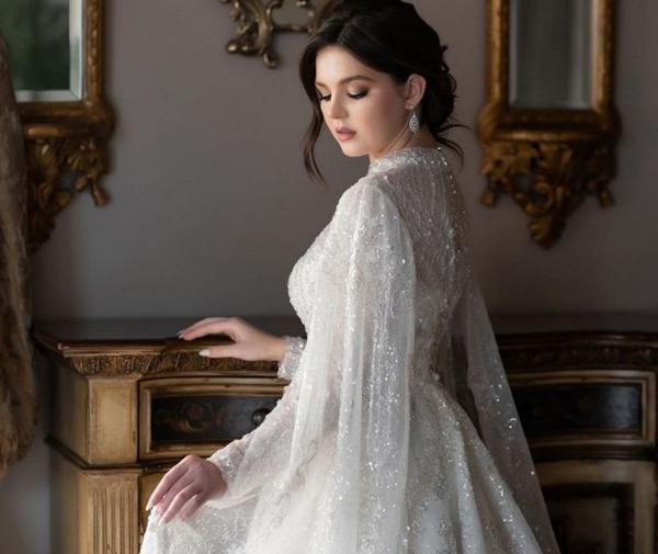 عکس لباس عروس دنباله دار بلند
