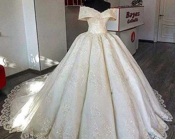 عکس لباس عروس پرنسسی دنباله دار