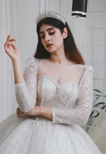 عکس لباس عروس بلند سفید