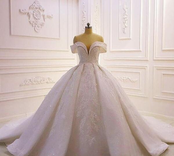 عکس لباس عروس پف دار پرنسسی جدید