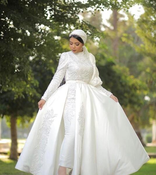 عکس لباس عروس نیمه پوشیده