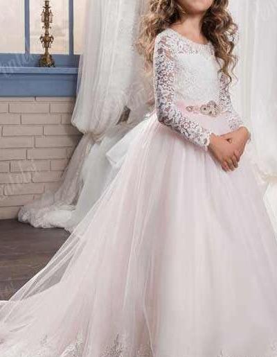 عکس دختر لباس عروس پوشیده